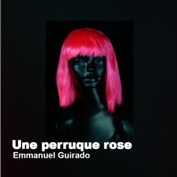 Une Perruque rose